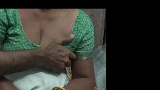 ˋ�계는 엄마와 함께 그녀의 아들이 흥분을 공유 싱글침대