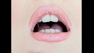 ̕�젤라 호랑이-레즈비언에 흰색