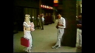 Ilona Staller Cicciolina - ਮਾਸਪੇਸ਼ੀ Rosso (videoclip)